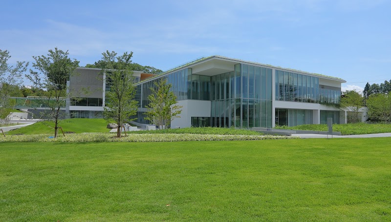 長野県立美術館