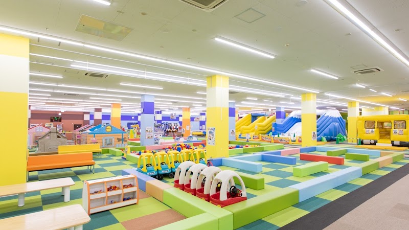ファンタジーキッズリゾート クロスガーデン多摩店