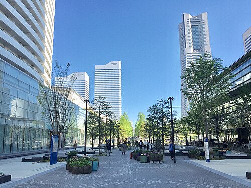 グランモール公園 眺めの広場
